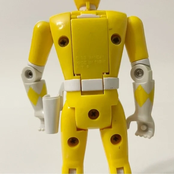 Mighty Morphin Power Rangers Trini Yellow Ranger Head Flips - Picture 8 of 16